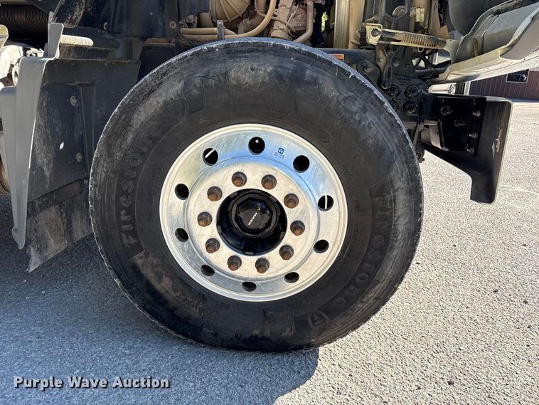 image for item EM6124 2025 Mack Granite roll-off container truck