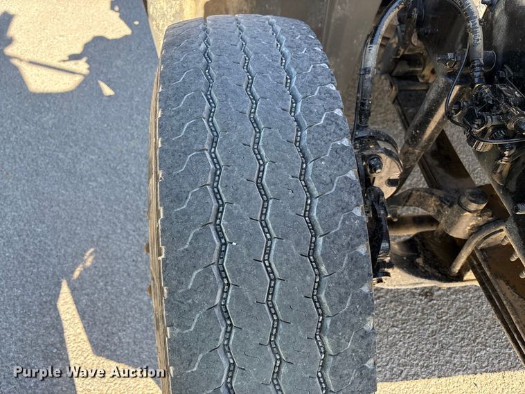 image for item EM6124 2025 Mack Granite roll-off container truck