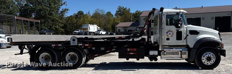 image for item EM6126 2025 Mack Granite roll-off container truck