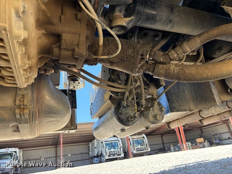 image for item EM6126 2025 Mack Granite roll-off container truck