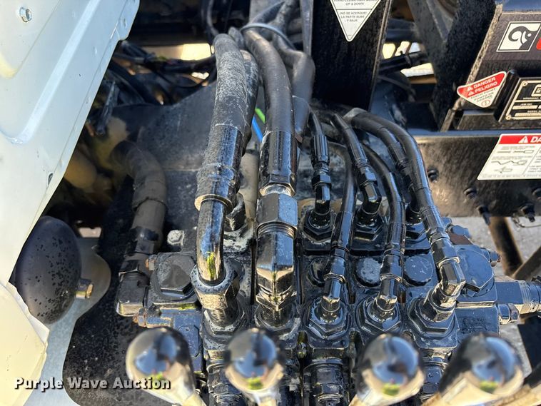 image for item EM6126 2025 Mack Granite roll-off container truck