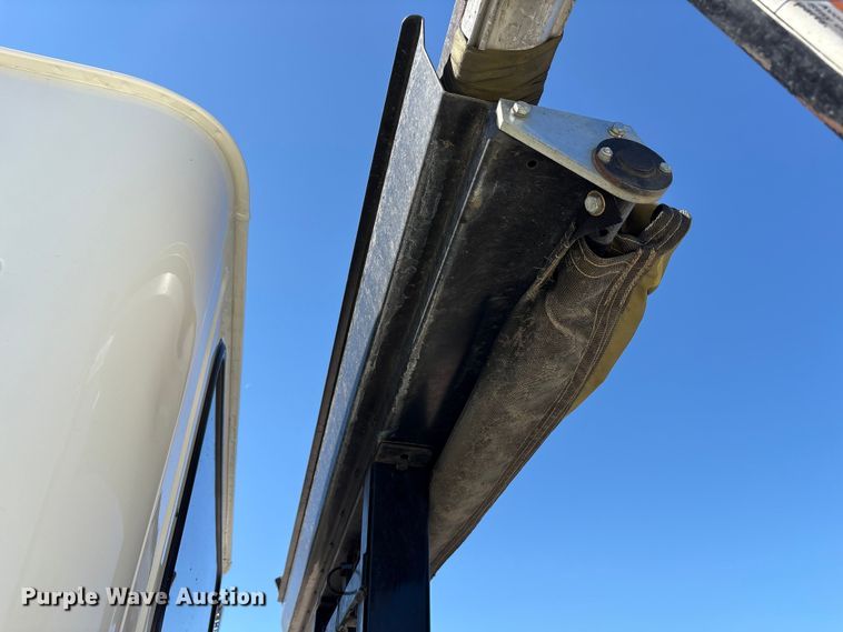 image for item EM6126 2025 Mack Granite roll-off container truck