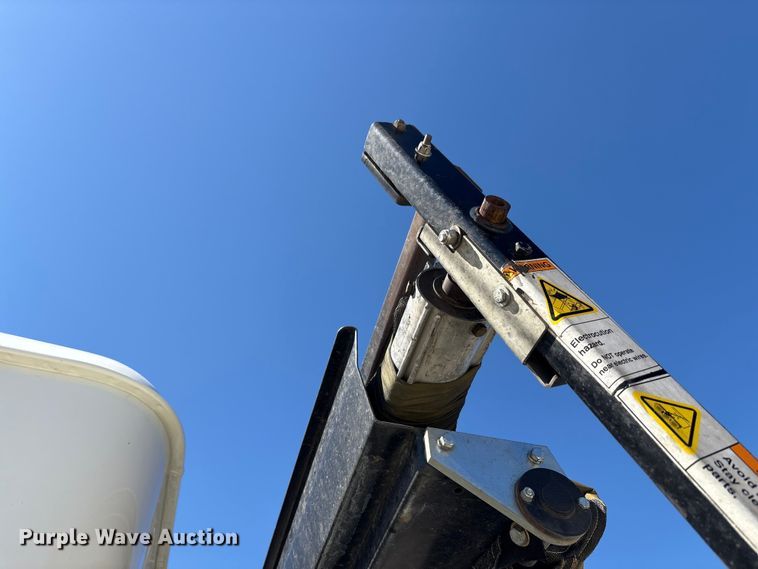 image for item EM6126 2025 Mack Granite roll-off container truck