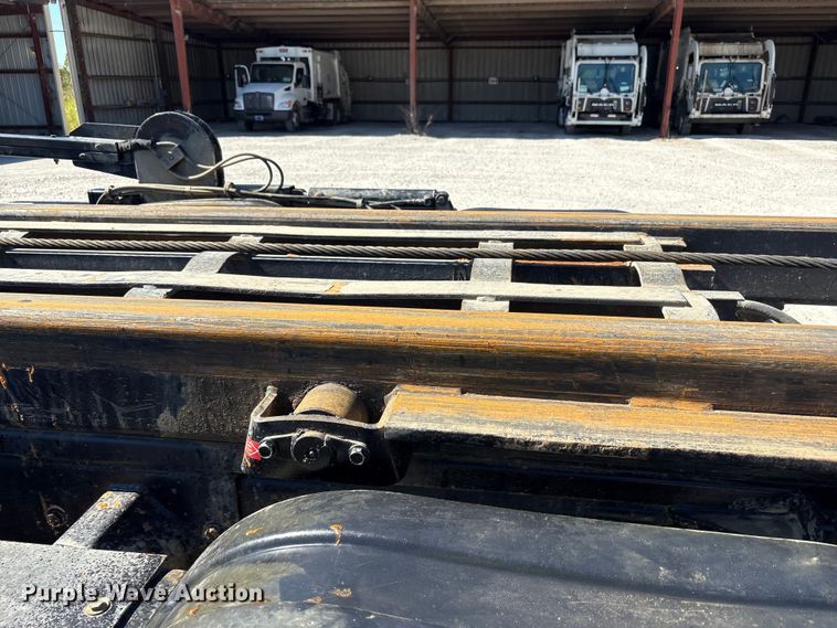 image for item EM6126 2025 Mack Granite roll-off container truck