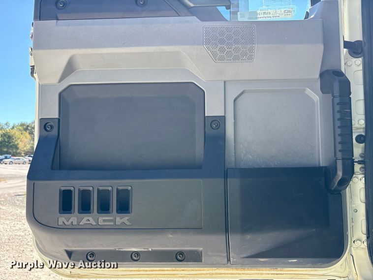 image for item EM6126 2025 Mack Granite roll-off container truck