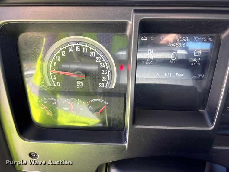 image for item EM6126 2025 Mack Granite roll-off container truck