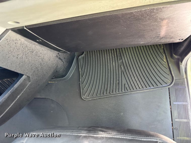 image for item EM6126 2025 Mack Granite roll-off container truck