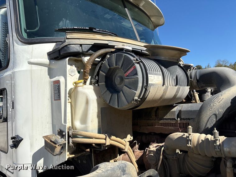 image for item EM6126 2025 Mack Granite roll-off container truck