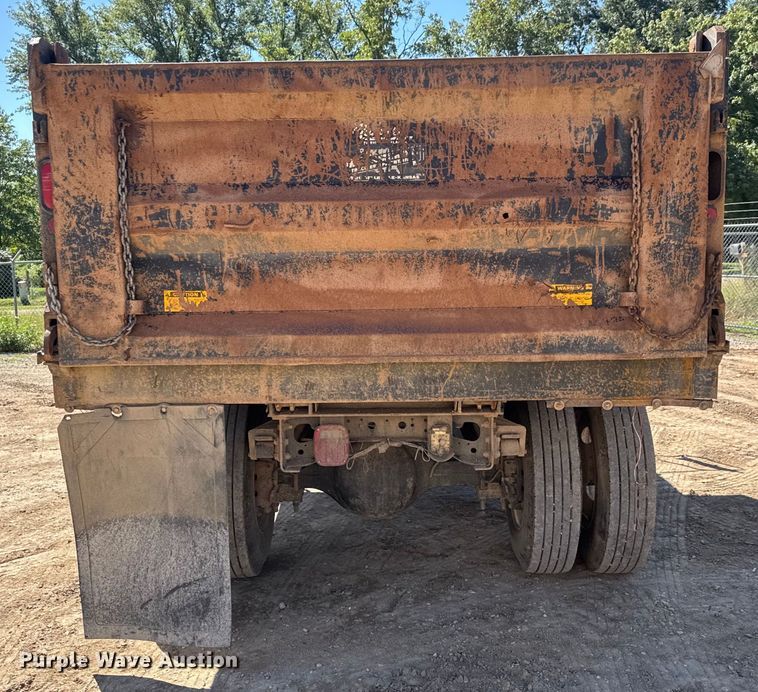 image for item EM8176 2004 Ford F650 Super Duty XL dump truck