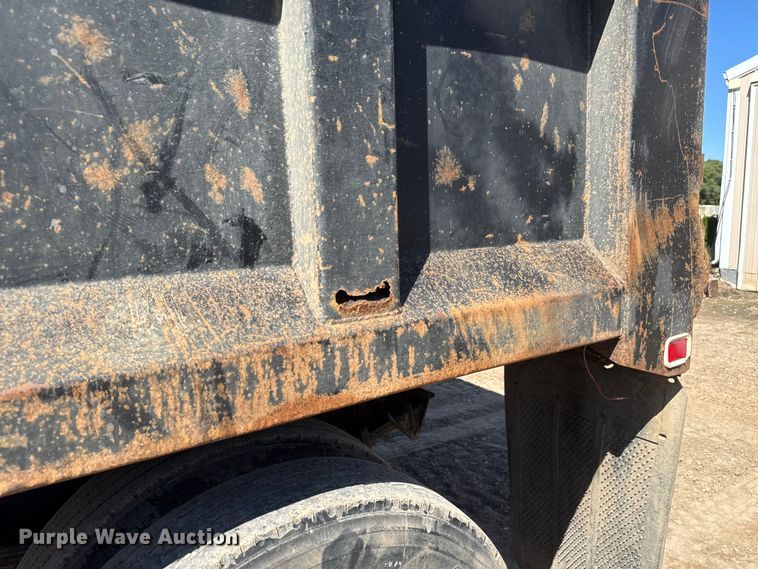 image for item EM8176 2004 Ford F650 Super Duty XL dump truck