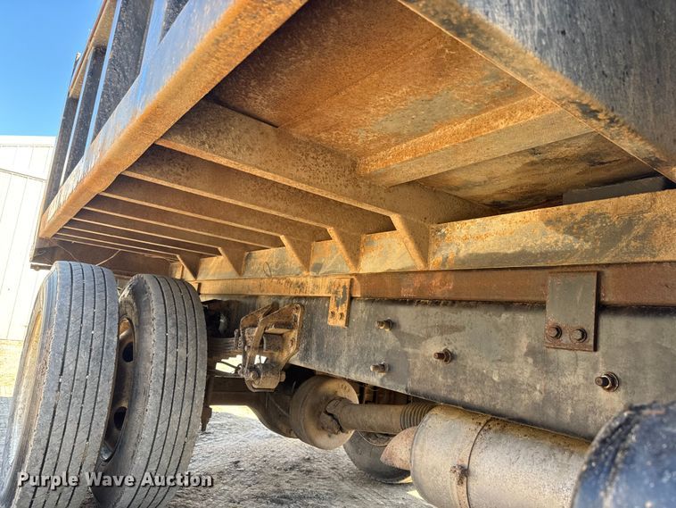 image for item EM8176 2004 Ford F650 Super Duty XL dump truck