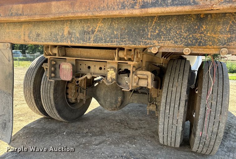 image for item EM8176 2004 Ford F650 Super Duty XL dump truck