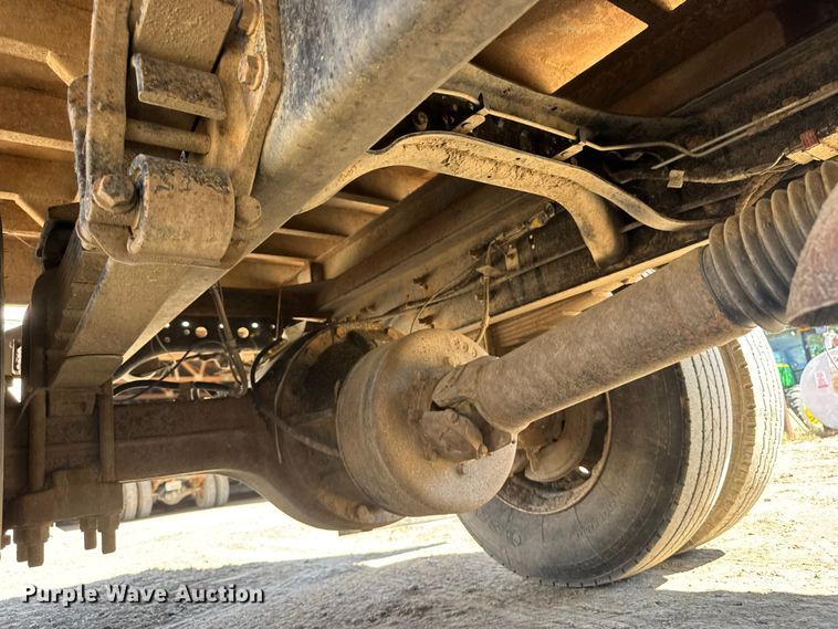 image for item EM8176 2004 Ford F650 Super Duty XL dump truck