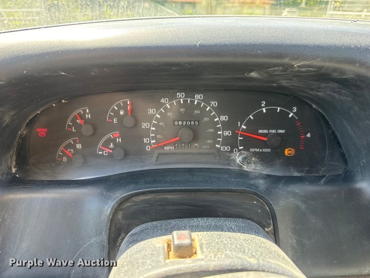 image for item EM8176 2004 Ford F650 Super Duty XL dump truck