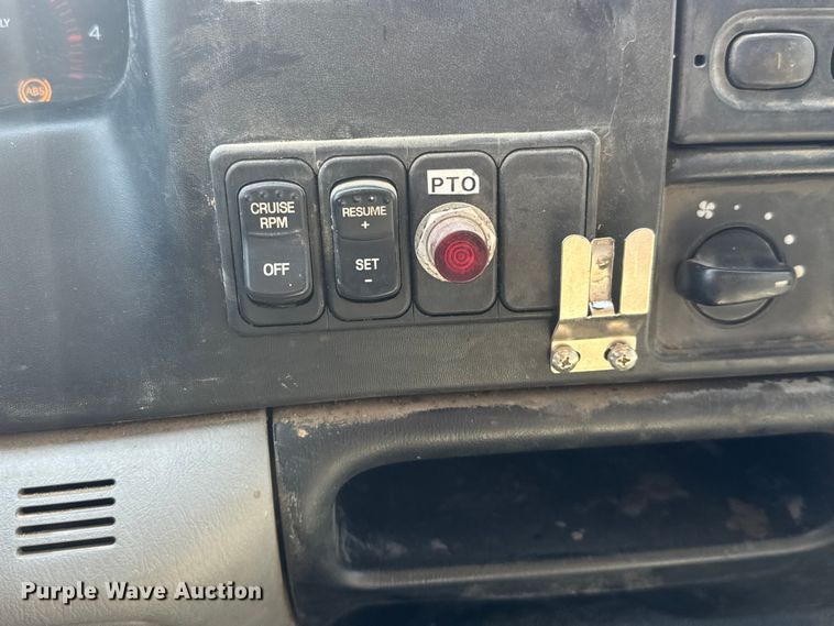 image for item EM8176 2004 Ford F650 Super Duty XL dump truck