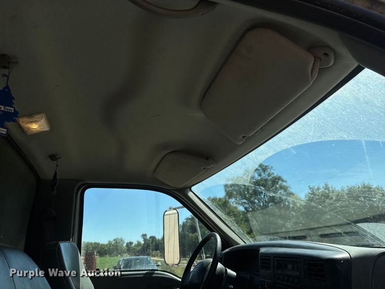 image for item EM8176 2004 Ford F650 Super Duty XL dump truck