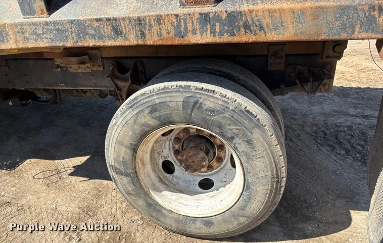 image for item EM8176 2004 Ford F650 Super Duty XL dump truck