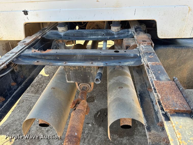 image for item EM8177 1986 Chevrolet C70 truck cab and chassis