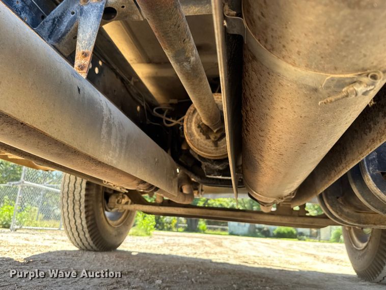 image for item EM8177 1986 Chevrolet C70 truck cab and chassis