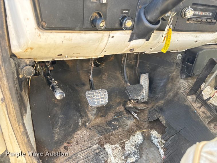 image for item EM8177 1986 Chevrolet C70 truck cab and chassis