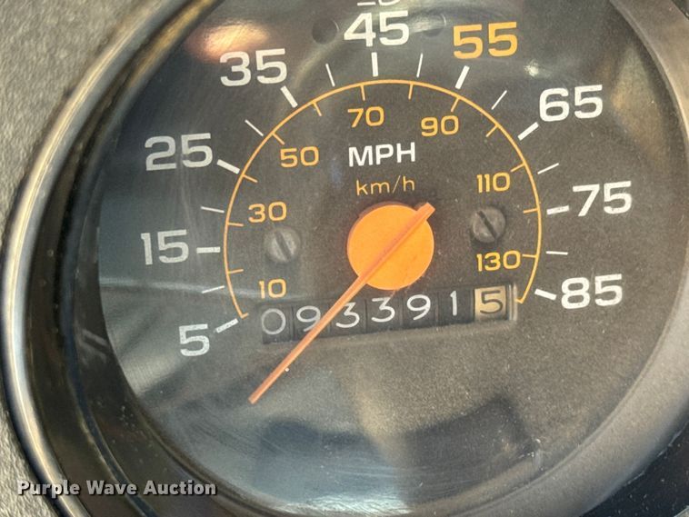 image for item EM8177 1986 Chevrolet C70 truck cab and chassis