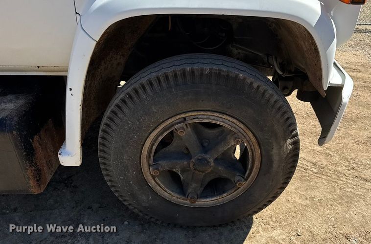 image for item EM8177 1986 Chevrolet C70 truck cab and chassis