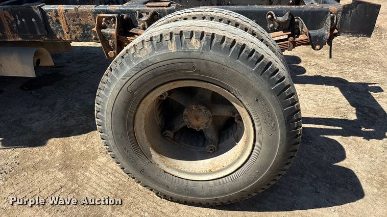 image for item EM8177 1986 Chevrolet C70 truck cab and chassis