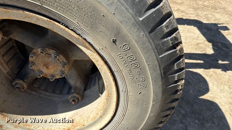 image for item EM8177 1986 Chevrolet C70 truck cab and chassis