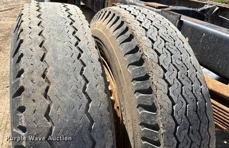 image for item EM8177 1986 Chevrolet C70 truck cab and chassis