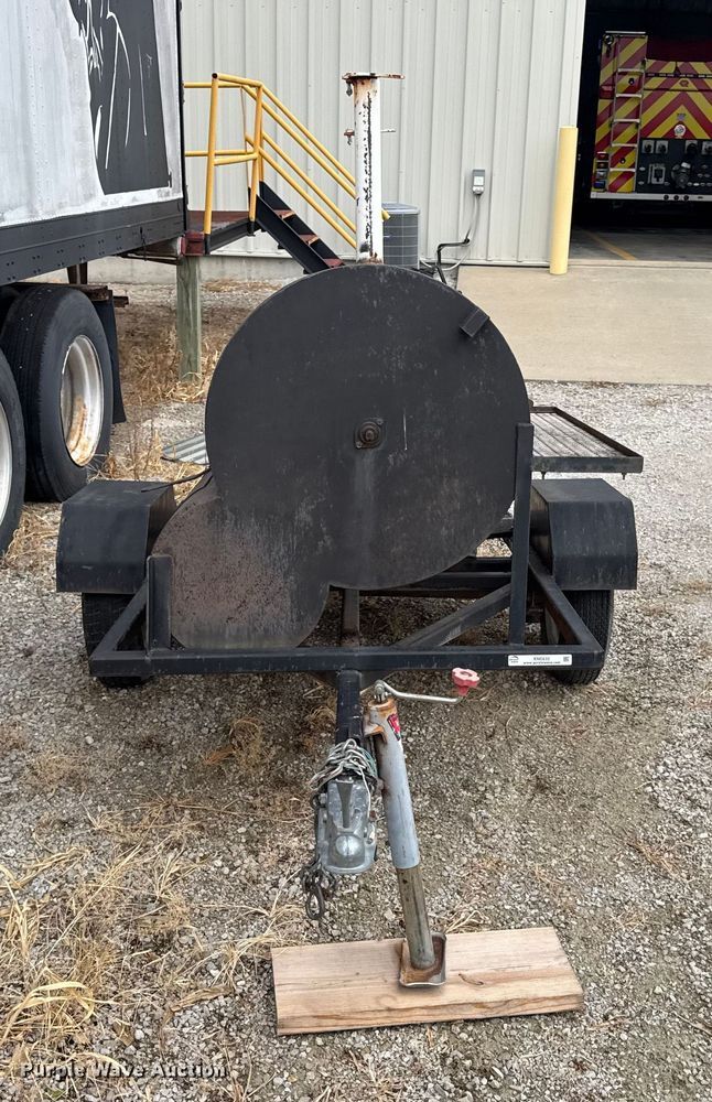 image for item EN0532 Smoker trailer