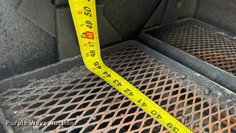 image for item EN0532 Smoker trailer