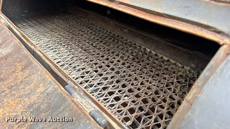 image for item EN0532 Smoker trailer