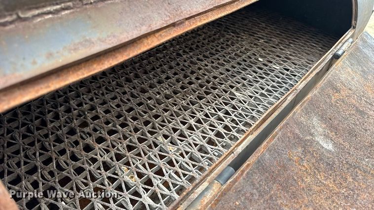 image for item EN0532 Smoker trailer