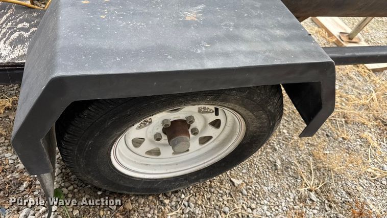 image for item EN0532 Smoker trailer