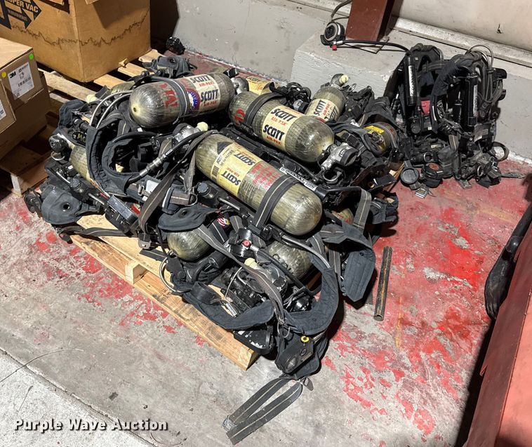 image for item EN0537 Emergency response equipment