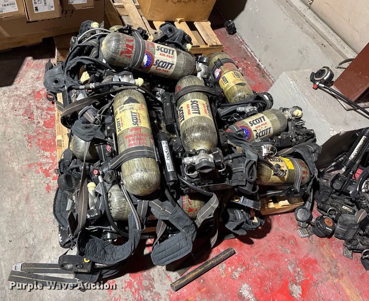 image for item EN0537 Emergency response equipment