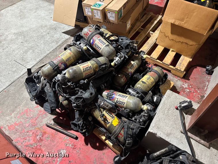 image for item EN0537 Emergency response equipment