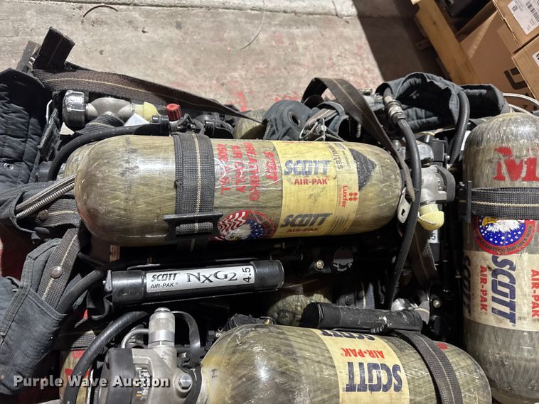 image for item EN0537 Emergency response equipment