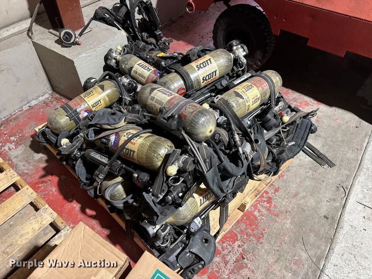 image for item EN0537 Emergency response equipment