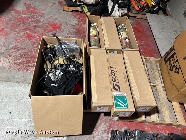 image for item EN0537 Emergency response equipment