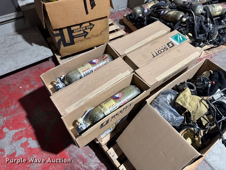 image for item EN0537 Emergency response equipment