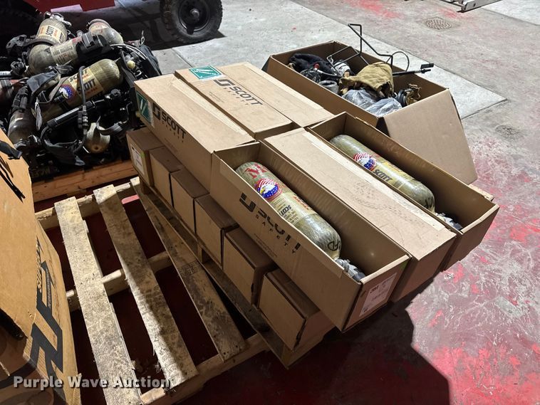 image for item EN0537 Emergency response equipment