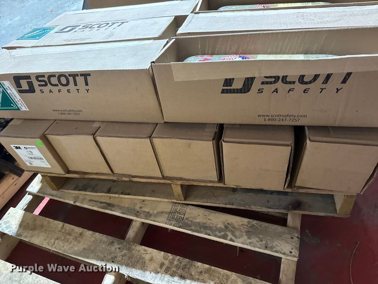 image for item EN0537 Emergency response equipment