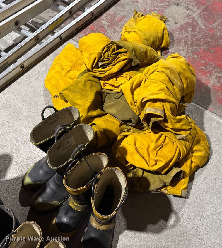 image for item EN0537 Emergency response equipment