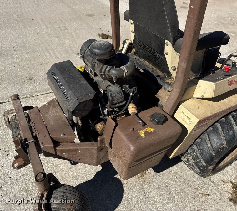 image for item EN0568 Grasshopper 723K ZTR lawn mower