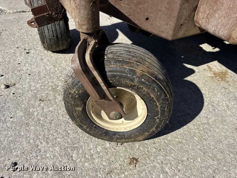 image for item EN0568 Grasshopper 723K ZTR lawn mower