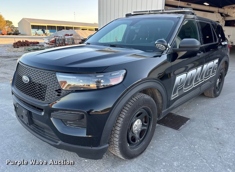 image for item EN0572 2020 Ford Explorer Police Interceptor SUV