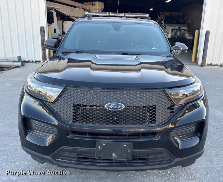 image for item EN0572 2020 Ford Explorer Police Interceptor SUV