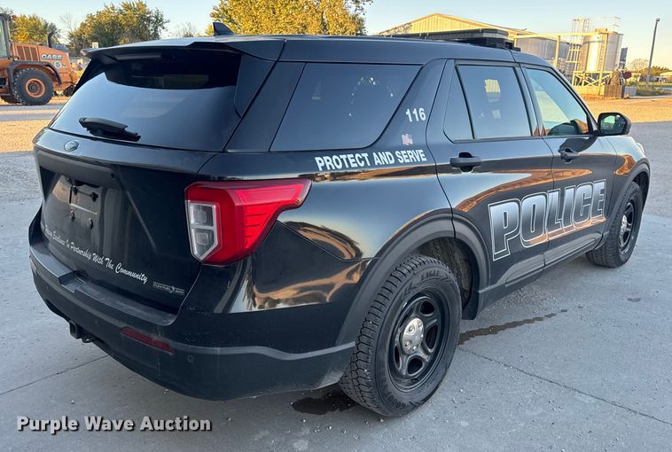image for item EN0572 2020 Ford Explorer Police Interceptor SUV