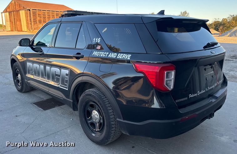 image for item EN0572 2020 Ford Explorer Police Interceptor SUV
